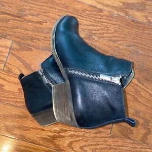 Lucky brand booties size 7.5